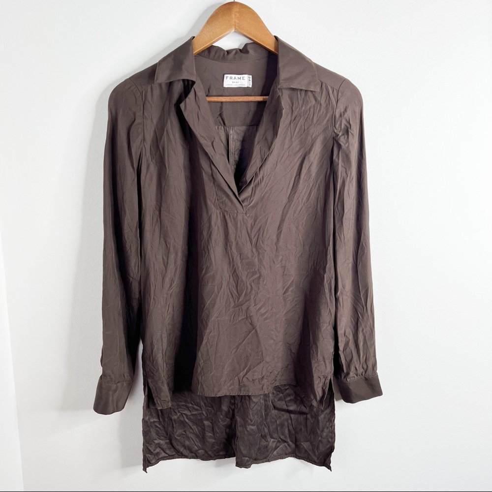 Frame Le High Low Silk Top in Coffee Bean